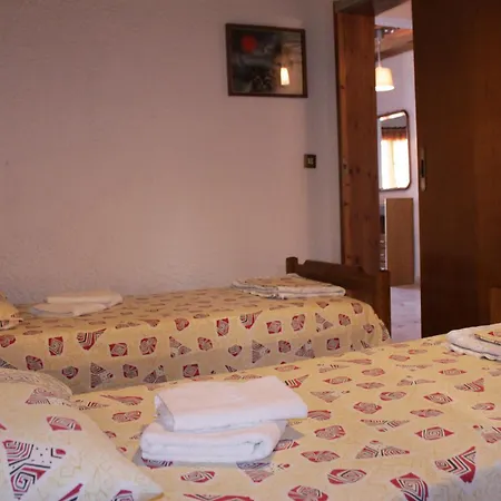 شقة Kehagias Vrasná