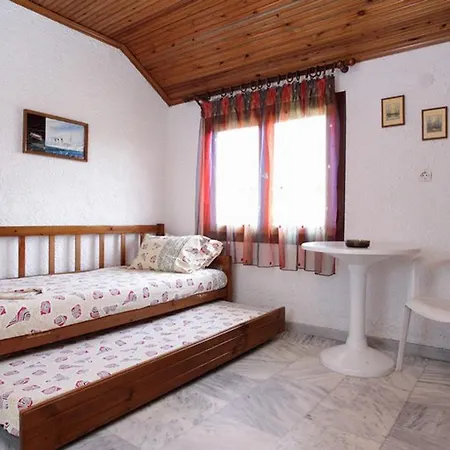 Apartment Kehagias Nea Vrasna